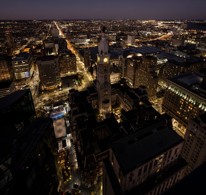 Philadelphia City Hall at night